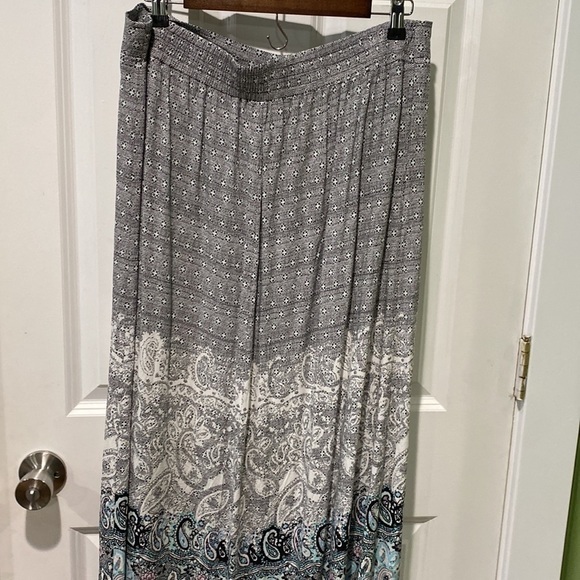 Express Maxi Skirt Button Front Slit EUC - Picture 9 of 11